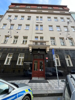 Exterior - Wenceslas Hotel & Apartments (Hlavní město Praha)