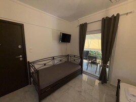 Cortinas blackout y sistema de insonorización 