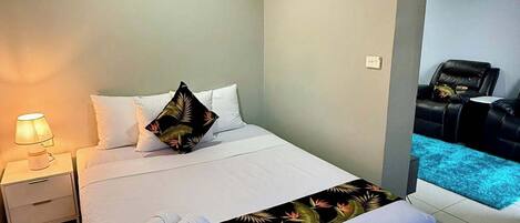 2 chambres, fer et planche Ă repasser, accĂšs Ă Internet, literie fournie