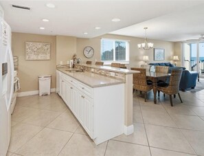 Interior - Gulf-Front Luxury Condo on Marco Island (Marco Island)