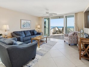 Smart TV, stereo - Gulf-Front Luxury Condo on Marco Island (Marco Island)