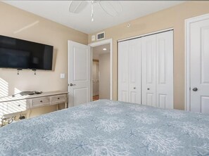 Bügeleisen/Bügelbrett, kostenloses WLAN, Bettwäsche