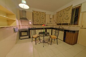 Appartement, balcon | Cuisine privée