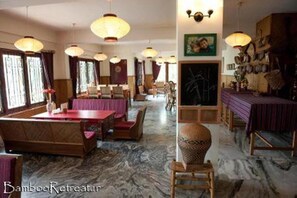 Dining - Manoribel (Gangtok)
