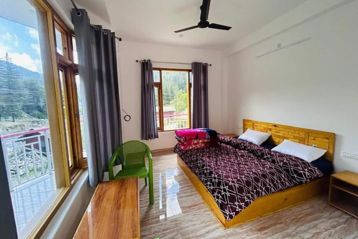 Deluxe Twin Room, Balcony, Mountain View | Free WiFi