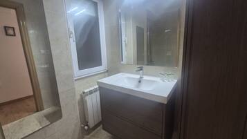 Hair dryer, towels