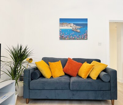 Central Maindoor Flat Easy Access No Stairs with Great Amenities