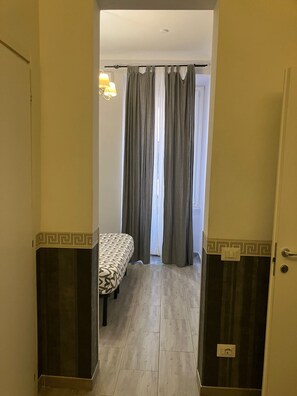 Habitación Deluxe | Escritorio, espacio para trabajar con un portátil, wifi gratis
