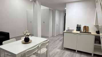 Deluxe Duplex | Dining