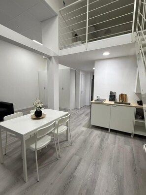 Duplex luxo | Opções para refeição