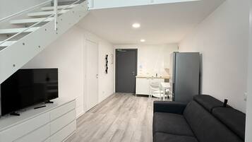 Deluxe Apartment | Free WiFi