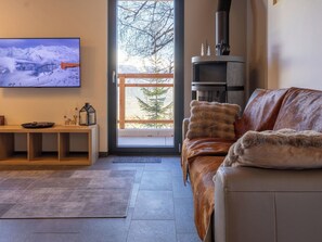 Fernseher, Kamin