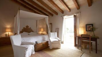 Coffres-forts dans les chambres, Wi-Fi gratuit