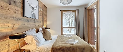 4 bedrooms, free WiFi, bed sheets