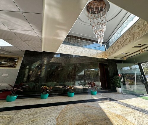 Minta Hotel and Banquet