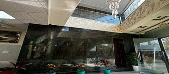 Minta Hotel and Banquet