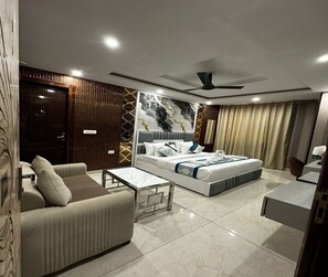 Royal Room - Minta Hotel and Banquet (Noida)