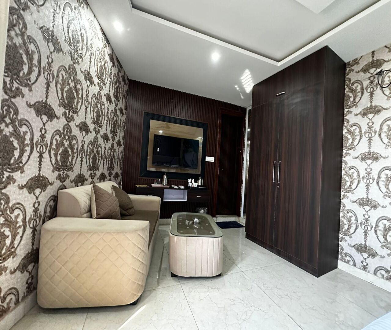 Signature Room | Living area | 22-inch LED TV with satellite channels
