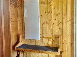 Interior - Modern Family Chalet in Les Gets - 5 Br, Pets Allowed, Parking, Wi-Fi (Les Gets)