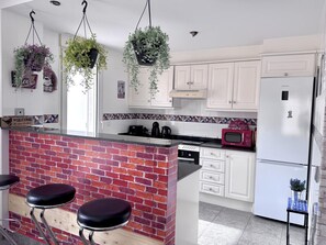 Private kitchen - Cozy apartment near beach and center with air conditioning and parking (Denia)