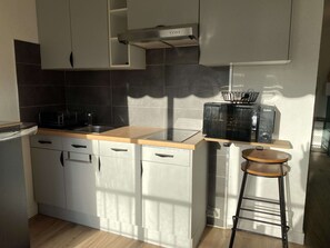 Private kitchen - New T1 with Air Conditioning - Balaruc-les-Bains (Balaruc-les-Bains)