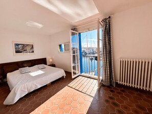 6 bedrooms, free WiFi, bed sheets - Large fisherman's house near beach - 4 terraces, WiFi, parking (Port Grimaud)