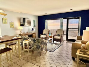 Smart TV, books - Boardwalk: Oceanfront duplex in Oak Island with 4 bedrooms, perfect for families. (Oak Island)