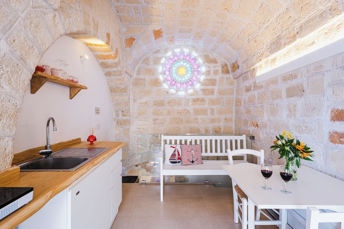 Romantic Duplex, Sea View | Private kitchen