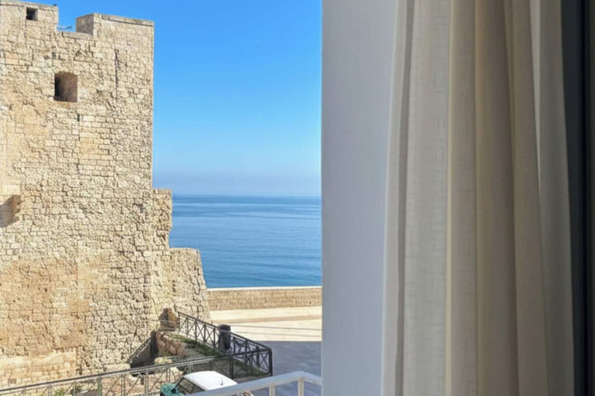 Hypo-allergenic bedding, individually decorated, individually furnished