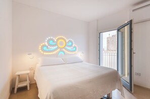Panoramic Duplex, 1 Queen Bed with Sofa bed, Kitchen, Sea Facing | Hypo-allergenic bedding, individually decorated, individually furnished - Seafront Apartments by Carlo V Castle, Monopoli Old Town - HelloAPULIA Al Castello di Amec (Monopoli)