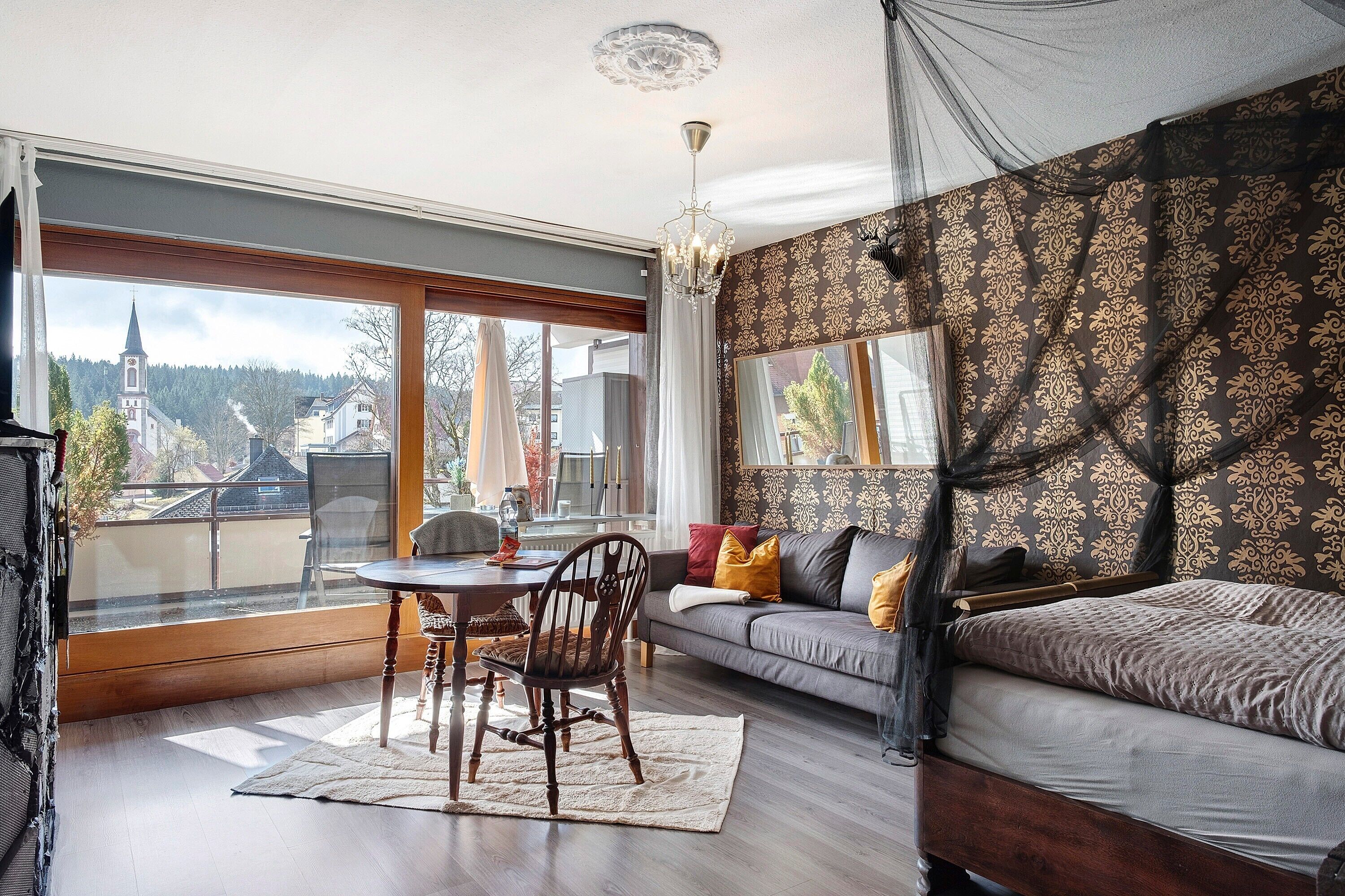 Télévision, table de tennis de table