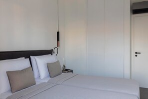 Fer et planche à repasser, Wi-Fi gratuit, draps fournis