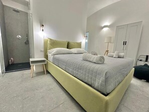 ห้องดีลักซ์สตูดิโอสวีท