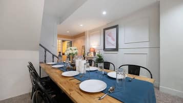 House | Dining
