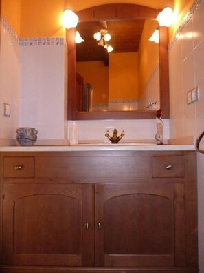 Bathroom - Apartamentos Rurales Veredas (Santa Eulalia de Oscos)