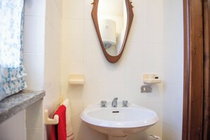 Departamento, balcón | Baño