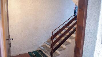 Appartement, balcon | Intérieur