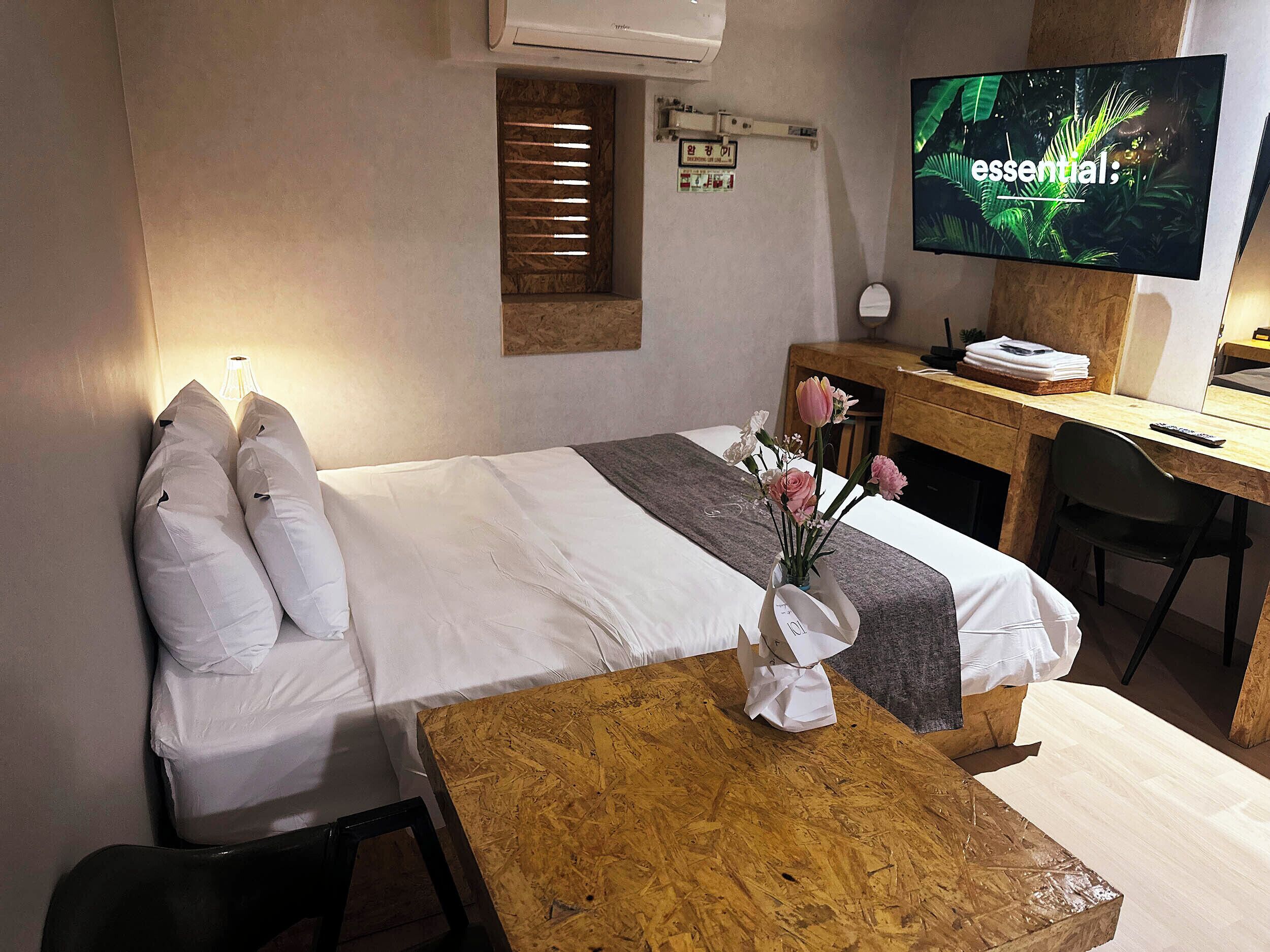 Deluxe Room | Free WiFi