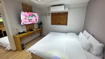 Family Double or Twin Room | Free WiFi
