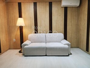 Studiosvit för familj | Interiör