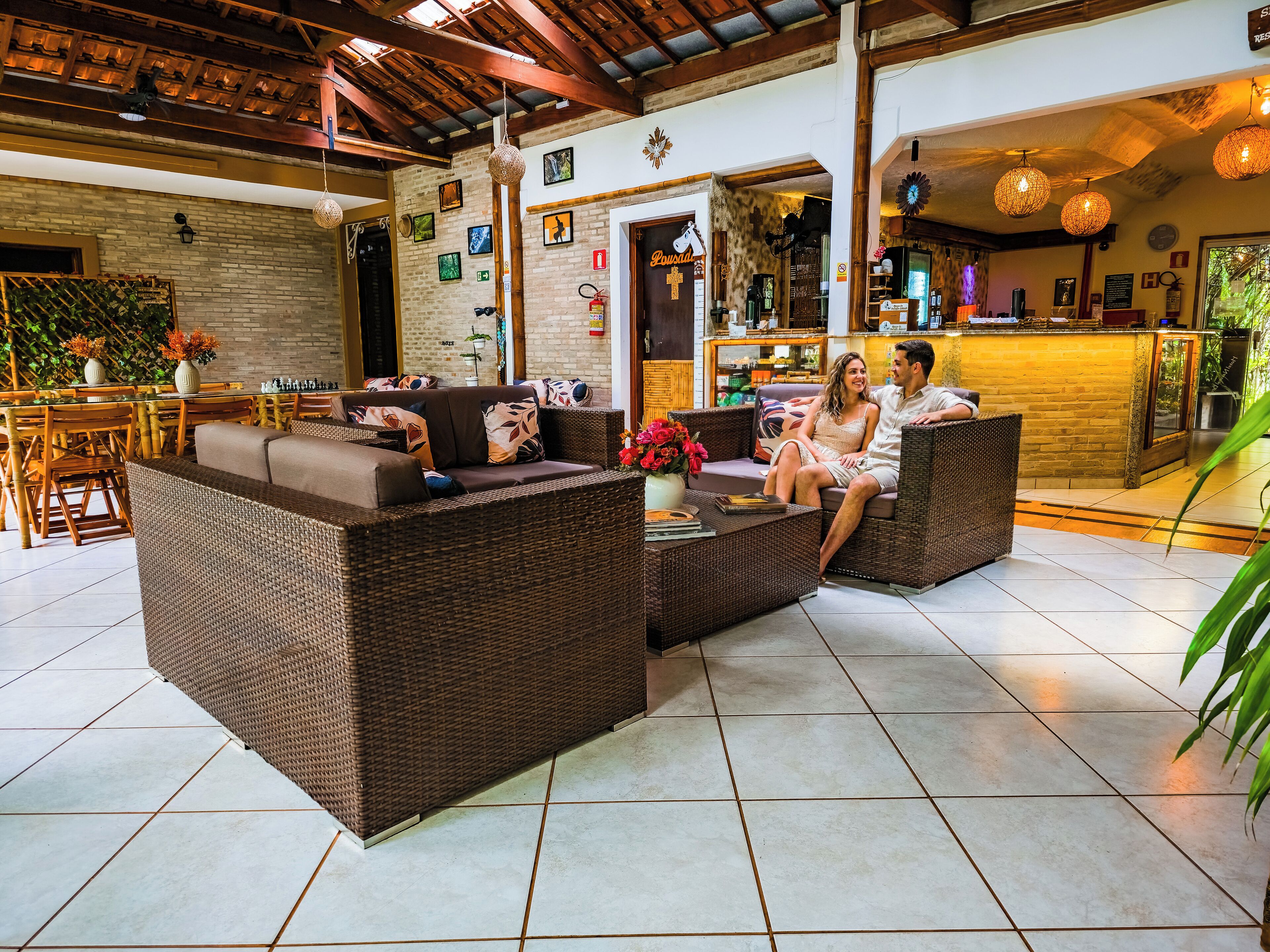 Área de estar no saguão