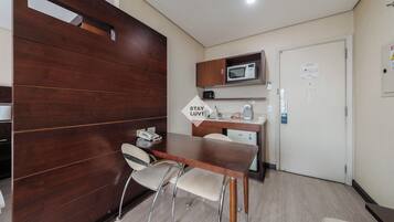 Apartment, City View | Dining