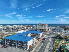 Exterior - Beautiful totally remodel condo with a pool and steps to the beach. (Ocean City)