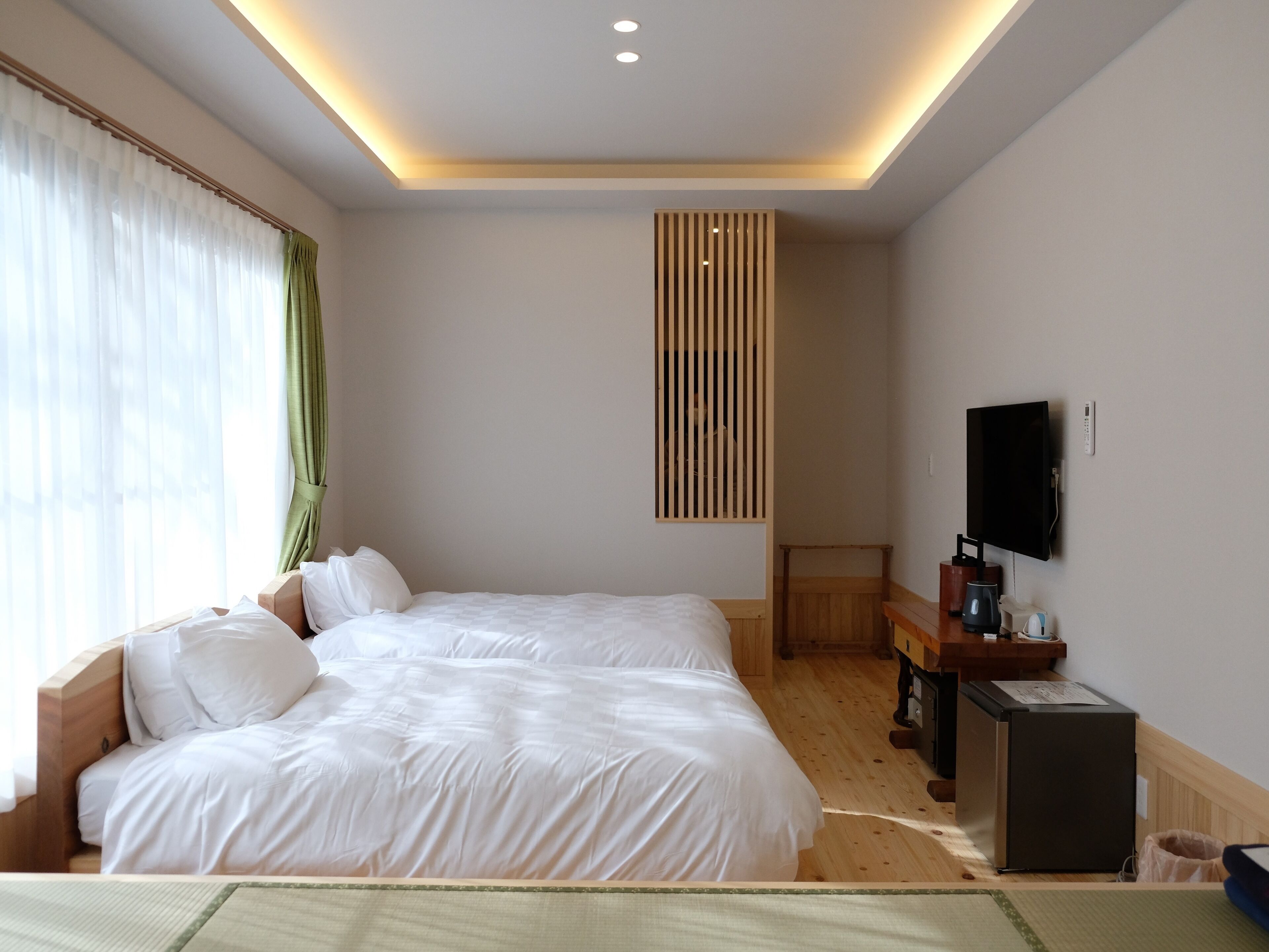 Room, Beach View | In-room safe, desk, laptop workspace, blackout drapes