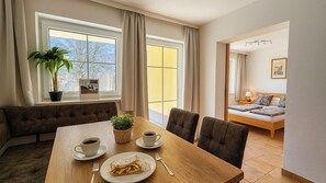 Dining - Apartment 2. (Flattach)