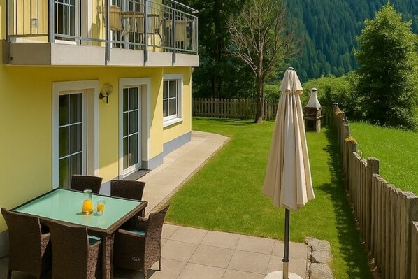 تناول الطعام بالخارج