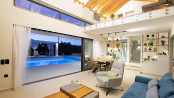 Villa | 4 bedrooms, soundproofing