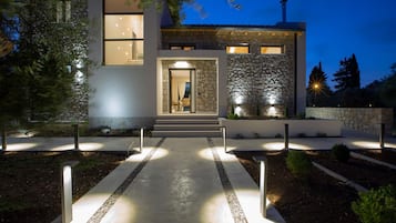 Villa | 4 bedrooms, soundproofing