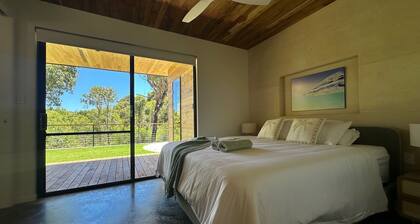 Private coastal villa with traditional sauna located in a beautiful bush setting