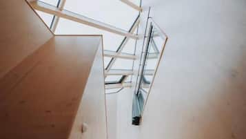 Chalet, näköala puutarhaan | Sisätilat